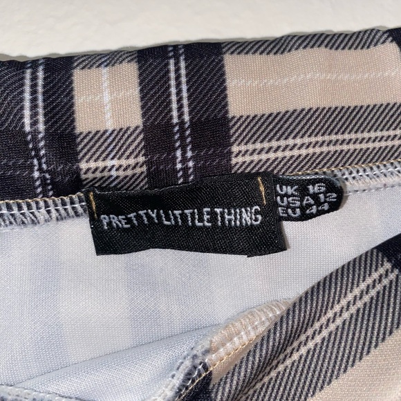 Prettylittlething skirt - Picture 3 of 6